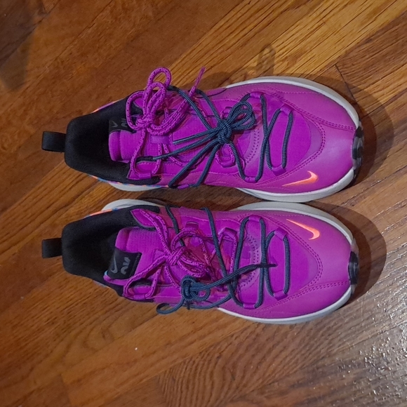 Nike Shoes - Nike Air Viva Women's Sneakers NEW